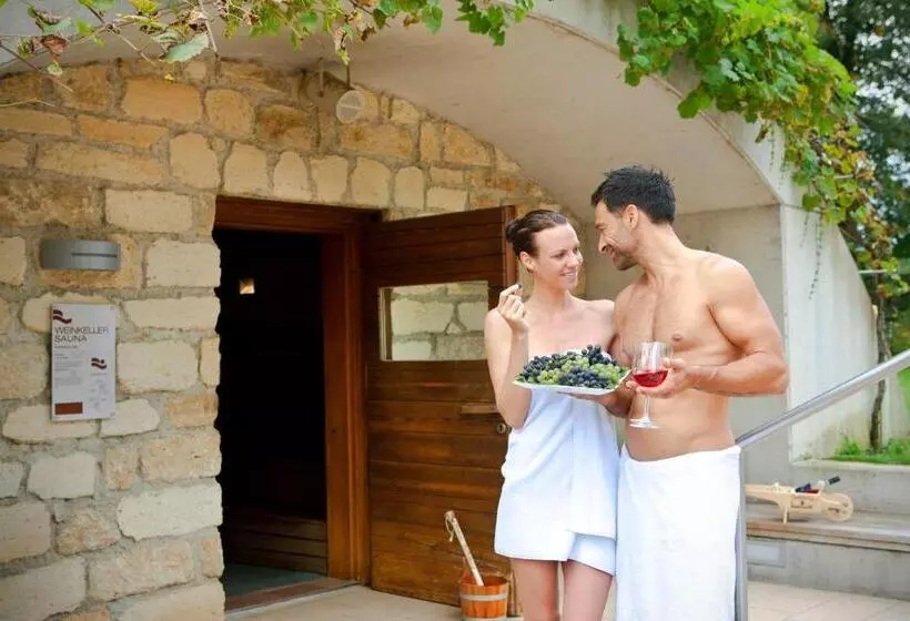 Vitalhotel Der Parktherme   Inkl Thermeneintritt & Sauna