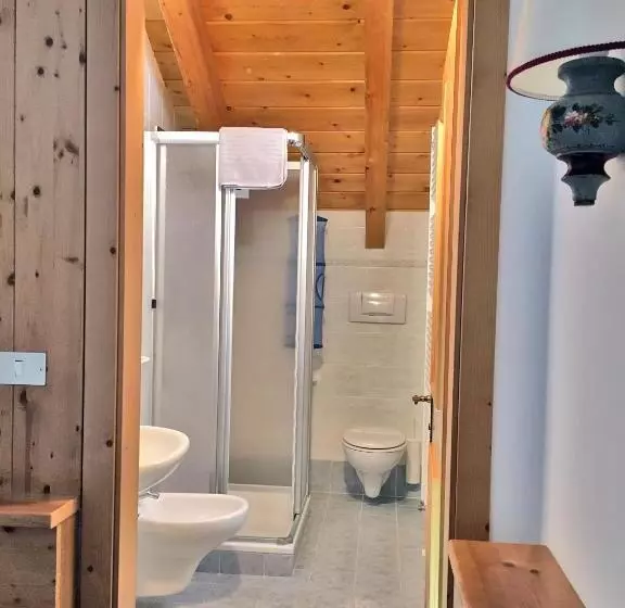 Retkeilymaja Rifugio Monti Pallidi