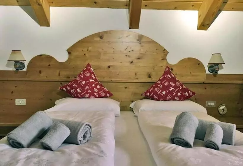 Retkeilymaja Rifugio Monti Pallidi