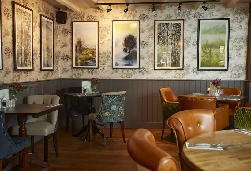 ユースホステル Rose Revived By Chef & Brewer Collection