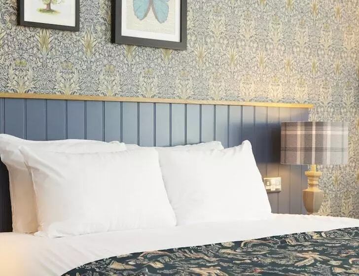 ユースホステル Rose Revived By Chef & Brewer Collection