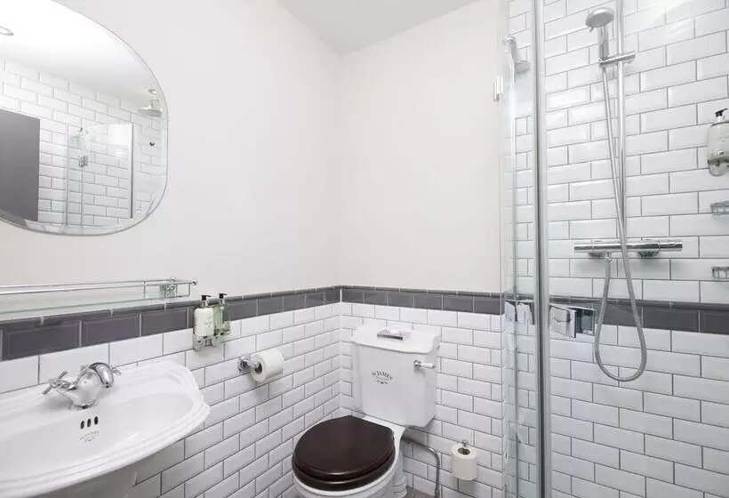 ユースホステル Rose Revived By Chef & Brewer Collection