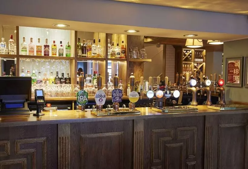 ユースホステル Rose Revived By Chef & Brewer Collection