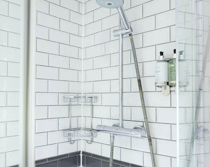 호스텔 Rose Revived By Chef & Brewer Collection