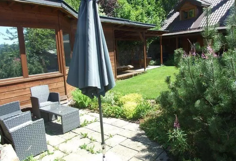 Happy House Apartments