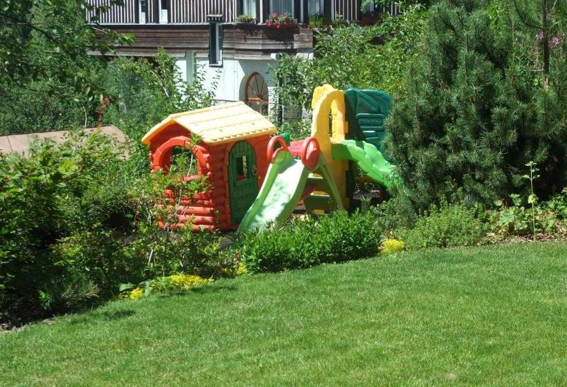 Happy House Apartments