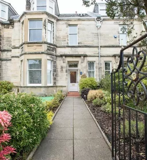 پانسیون 26 The Crescent - Guest House