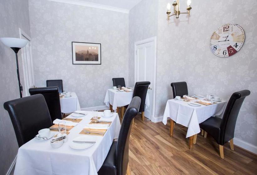 Пансион 26 The Crescent - Guest House