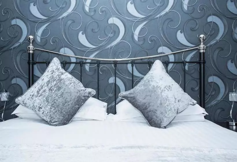 پانسیون 26 The Crescent - Guest House