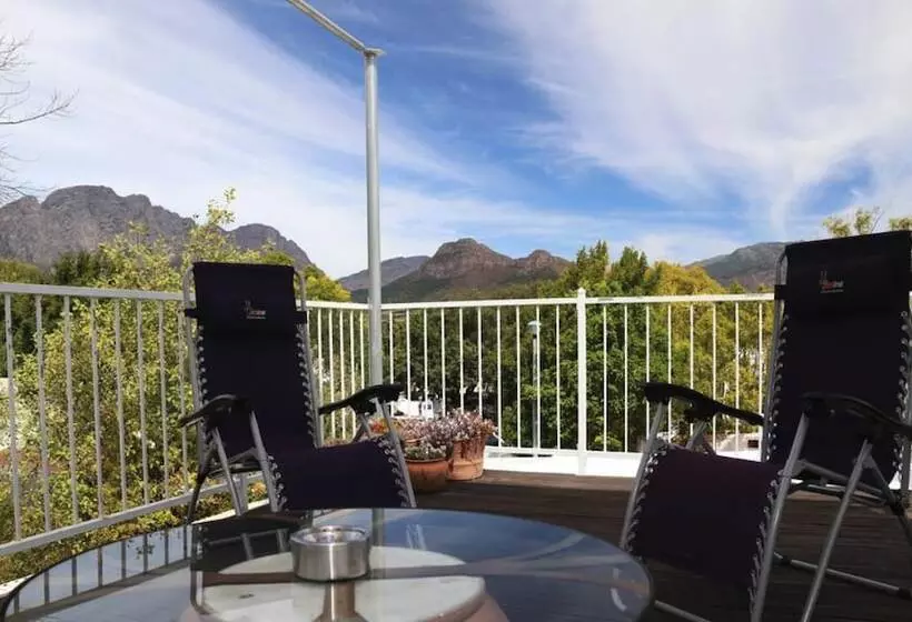 Majatalo Centre Ville Guest House