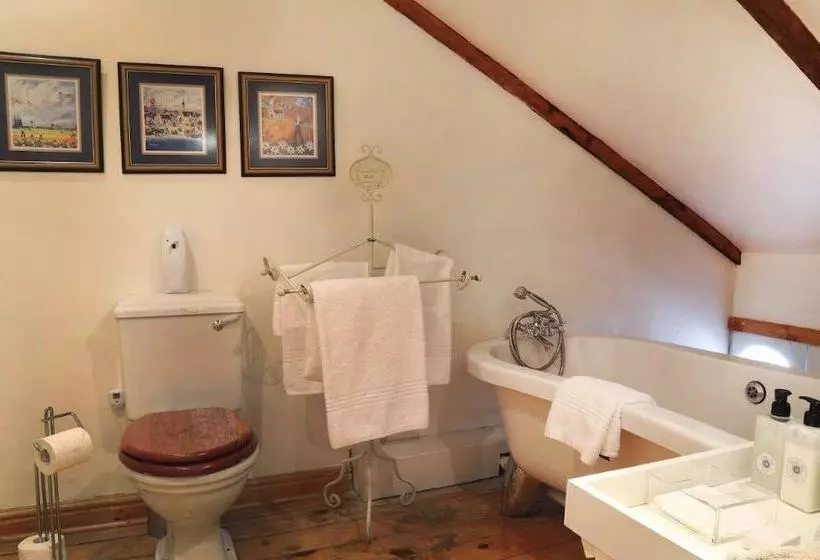 Majatalo Centre Ville Guest House
