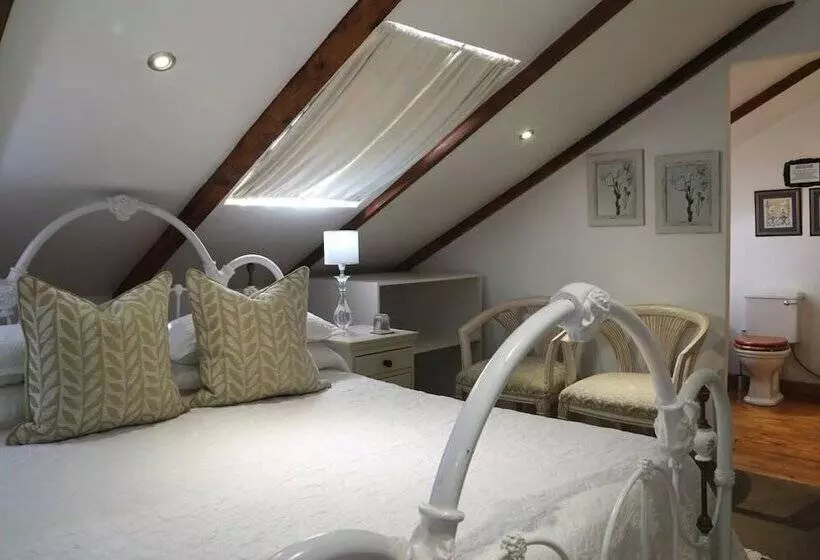 Majatalo Centre Ville Guest House