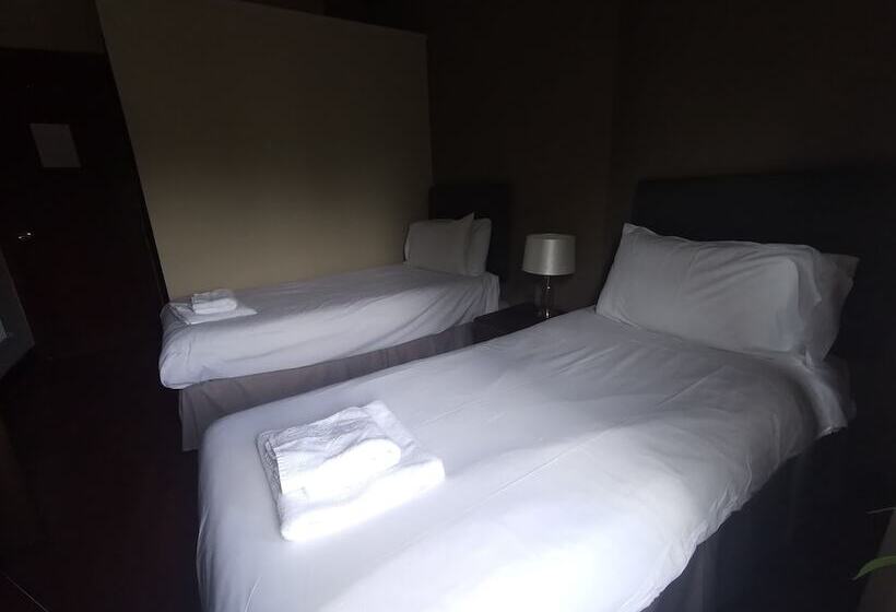 پانسیون The Fullarton Park