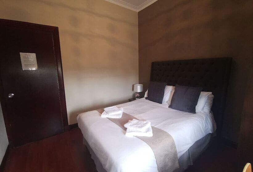 پانسیون The Fullarton Park