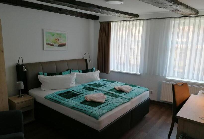 פנסיון Garni Alter Fritz