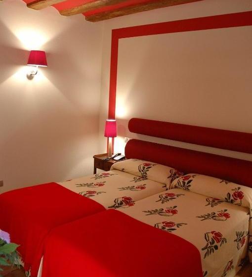 پانسیون Hostal Casa Masip