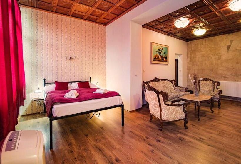 ペンション Penzion Benatky