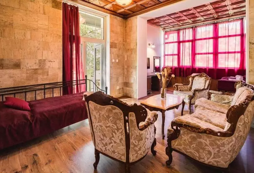 ペンション Penzion Benatky