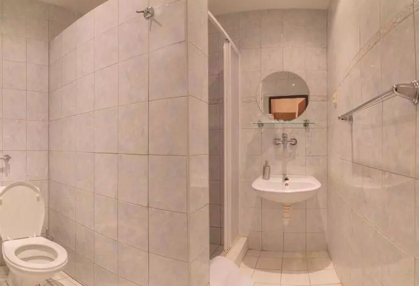 ペンション Penzion Benatky