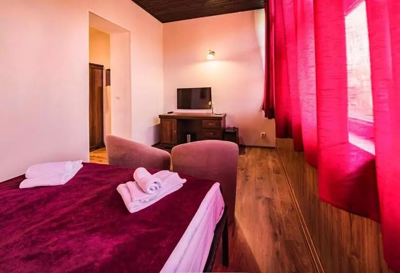 ペンション Penzion Benatky