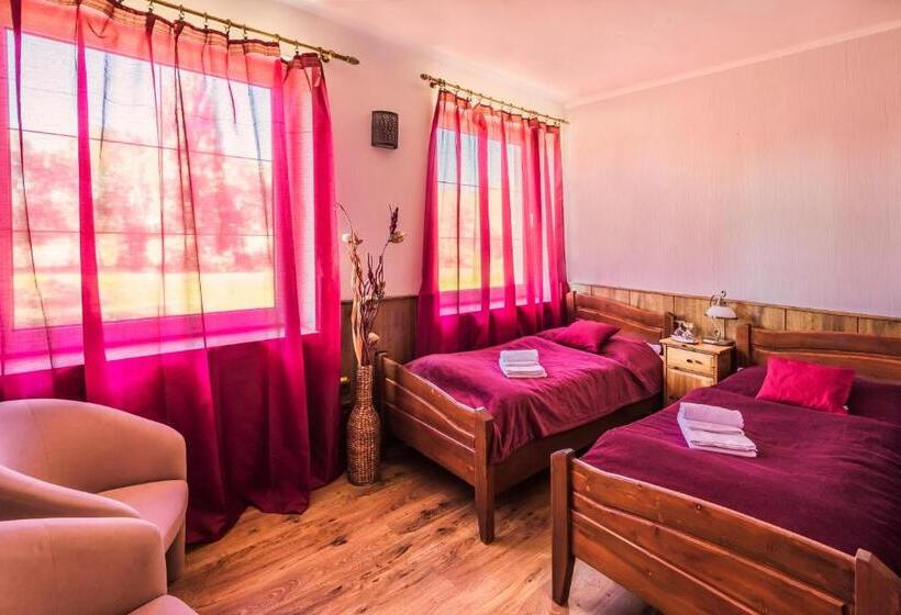 ペンション Penzion Benatky