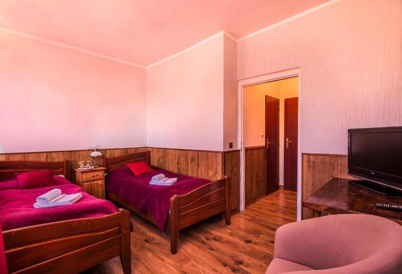 ペンション Penzion Benatky