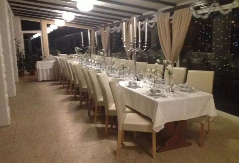 ペンション Penzion Benatky