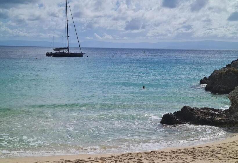 ペンション Relais Al Faro Bed&breakfast