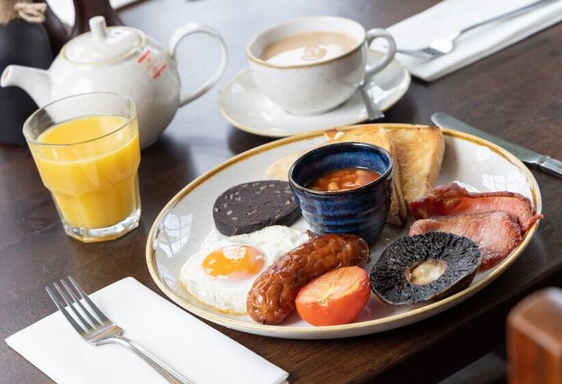 بنسيون The Jug And Bottle