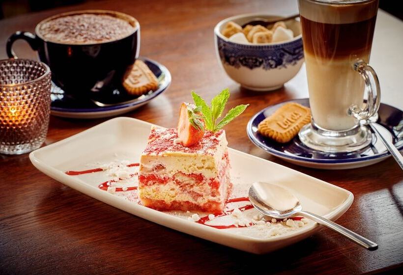 بنسيون The Jug And Bottle