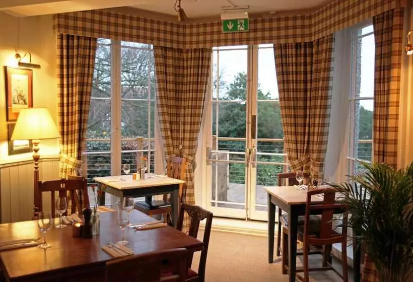 Majatalo The Jug And Bottle