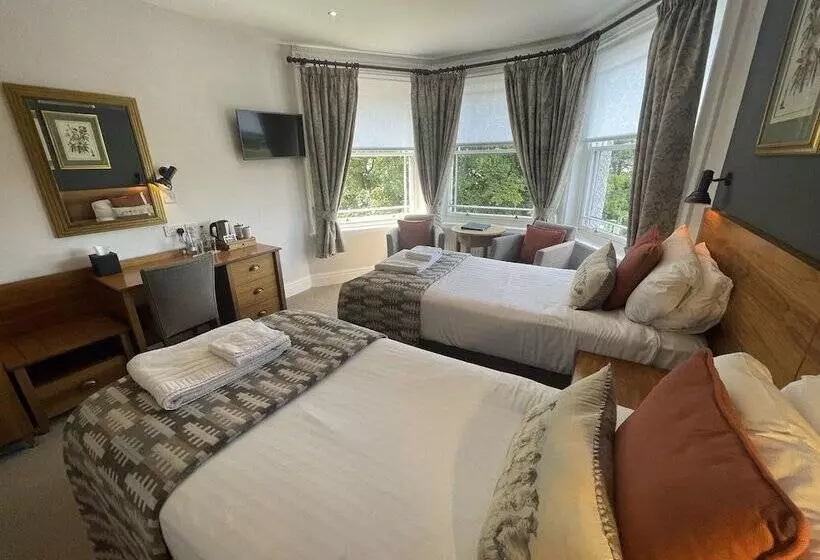 Majatalo The Jug And Bottle