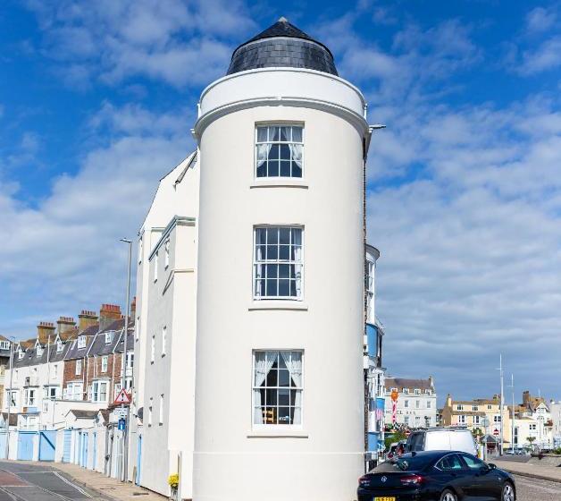 פנסיון The Roundhouse