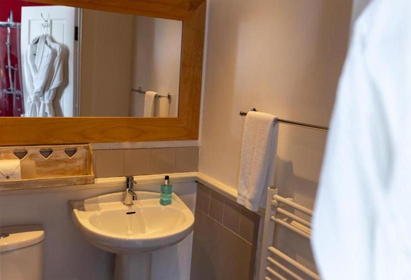 פנסיון The Roundhouse