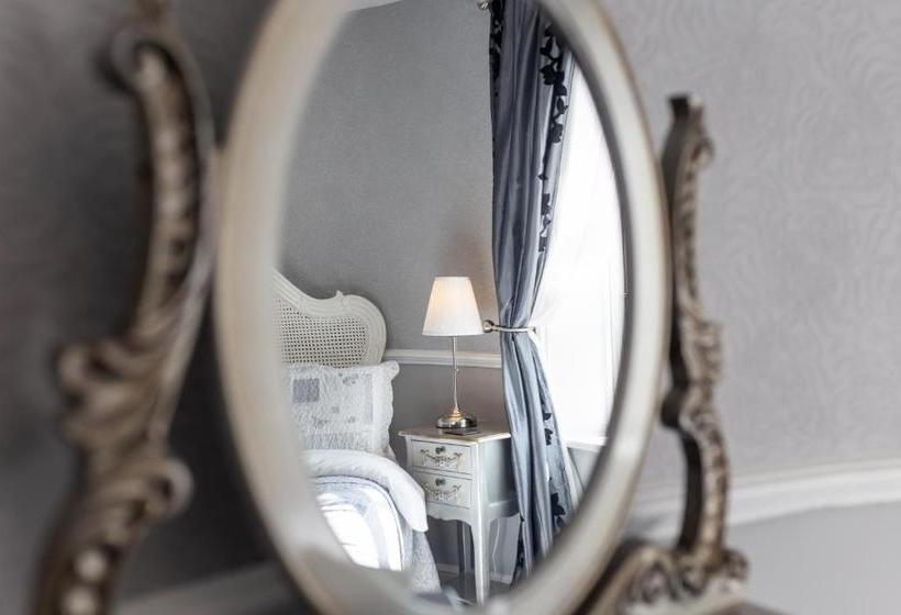 פנסיון The Roundhouse