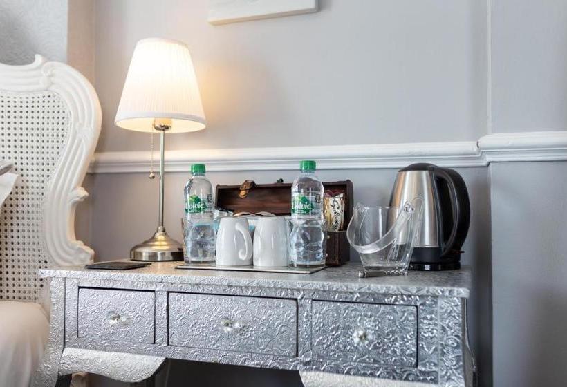 פנסיון The Roundhouse