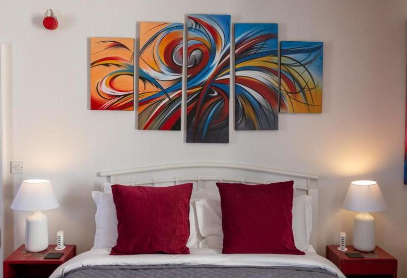 פנסיון The Roundhouse