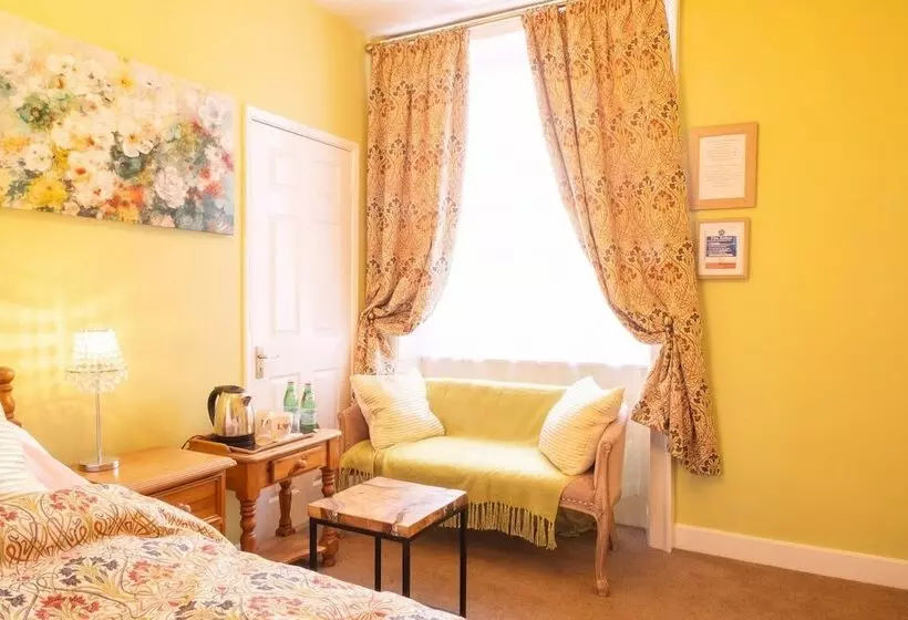 Majatalo The Tudor Rose