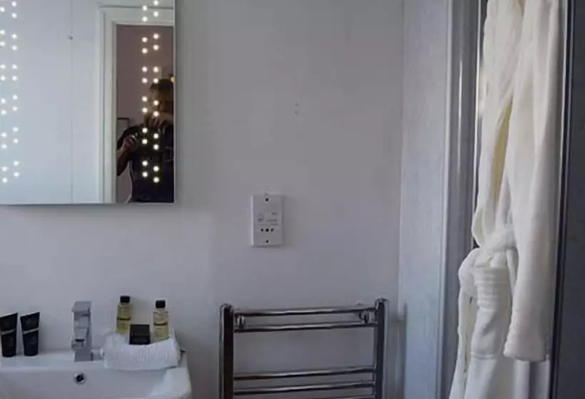 Majatalo The Tudor Rose