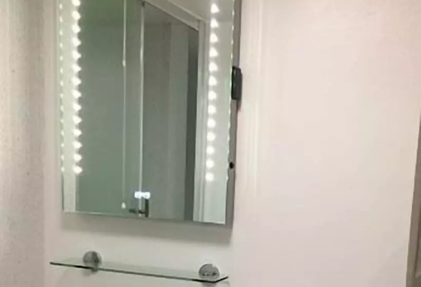 Majatalo The Tudor Rose