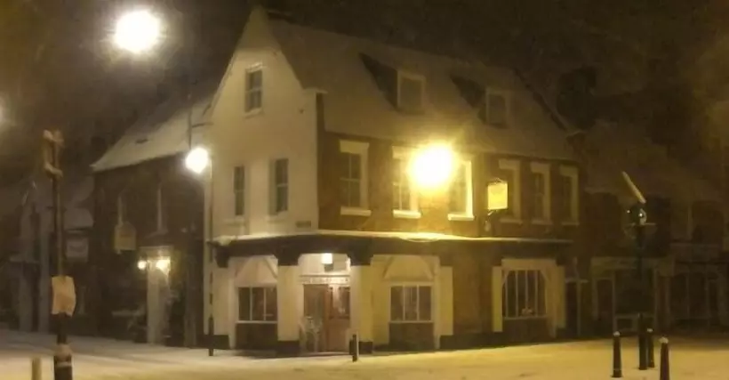 Majatalo The Tudor Rose