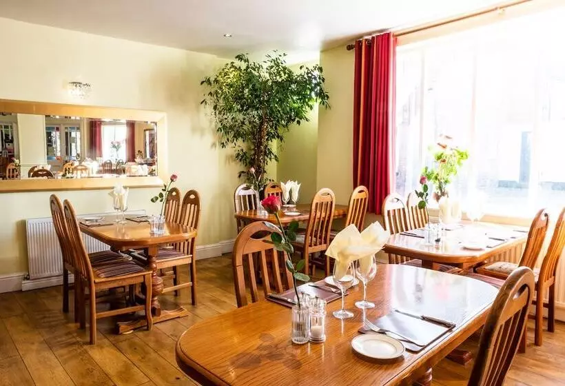 Majatalo The Tudor Rose