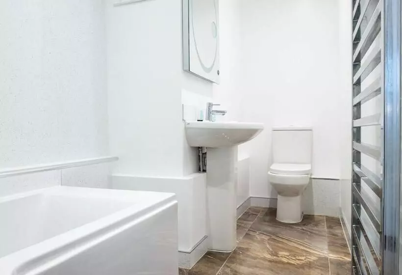 Majatalo The Tudor Rose