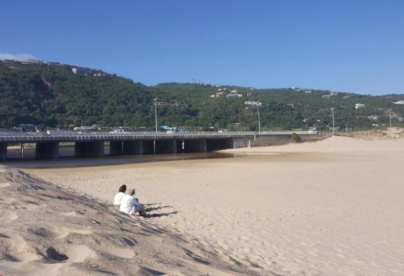 פנסיון Waterside Lodge