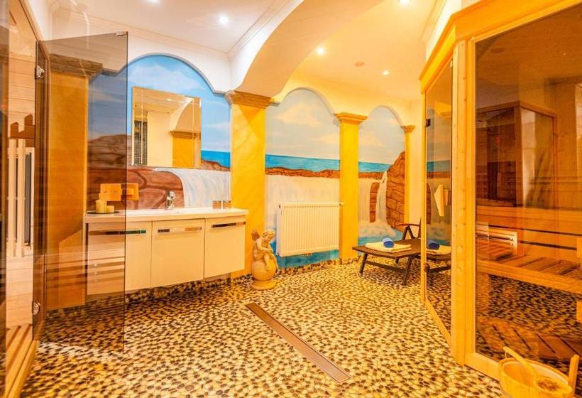 بنسيون Alpinspa Zur Post