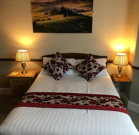 Ostello Lion And Fiddle