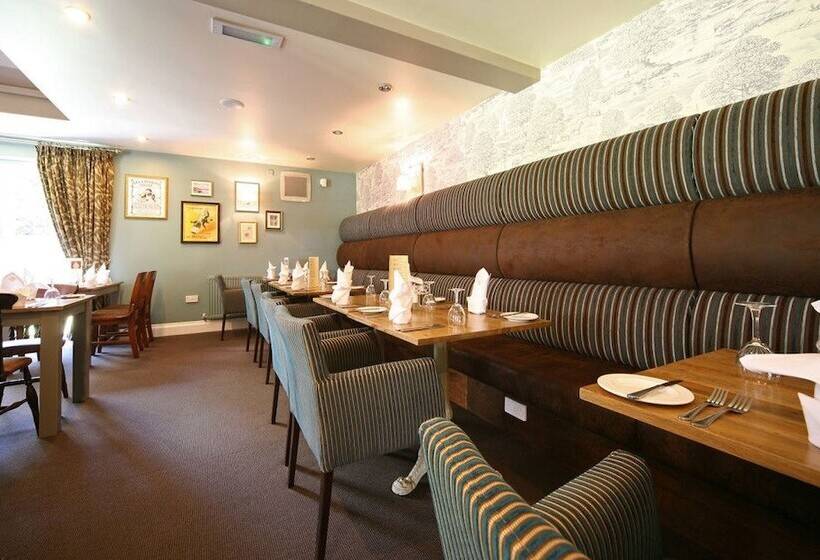 فندق صغير The Dewdrop Inn