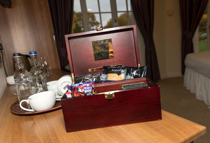 فندق صغير The Dewdrop Inn