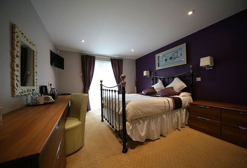 فندق صغير The Dewdrop Inn