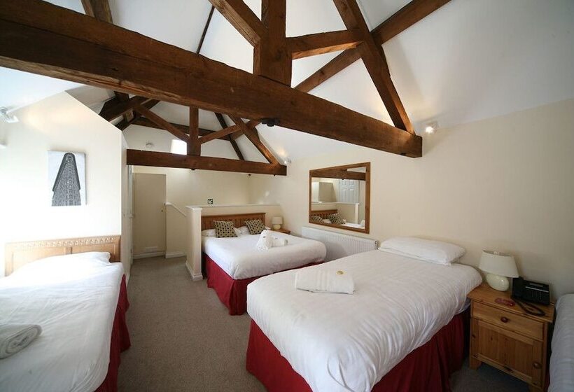 فندق صغير The Dewdrop Inn